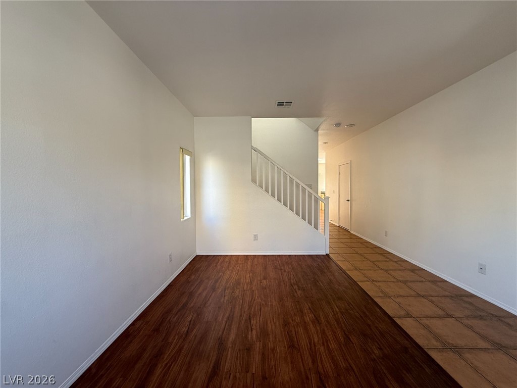 10541 Kivas Court Property Photo 5