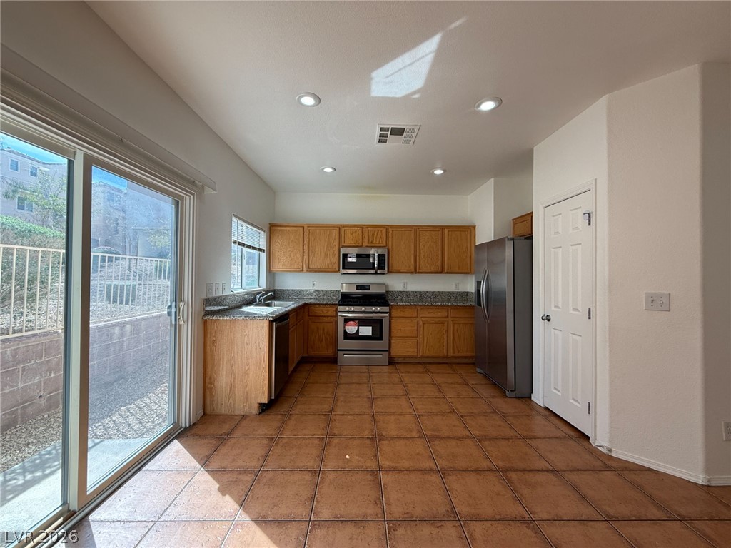 10541 Kivas Court Property Photo 6