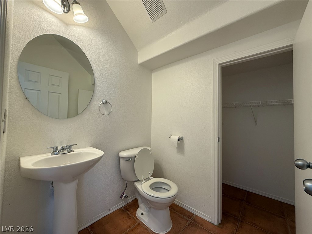 10541 Kivas Court Property Photo 7
