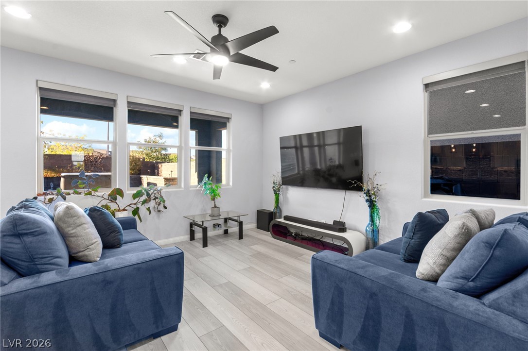 11548 Salt Creek Avenue Property Photo 3