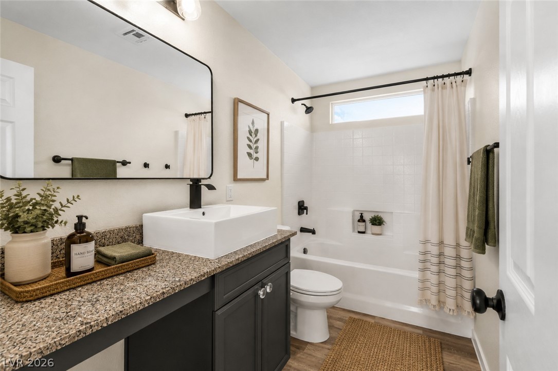 124 Country River Avenue Property Photo 20