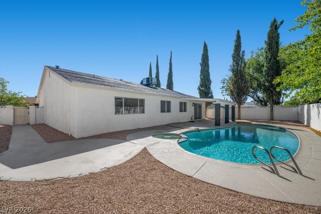 1408 Stacey Lane Property Photo 2