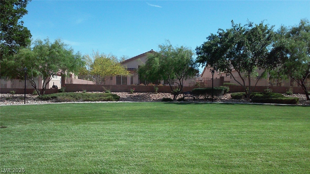 8316 Dawn Breeze Avenue Property Photo 6