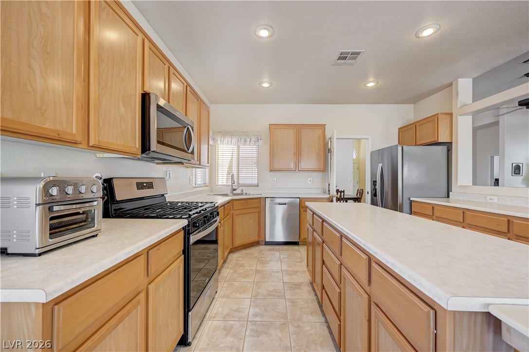 8316 Dawn Breeze Avenue Property Photo 19