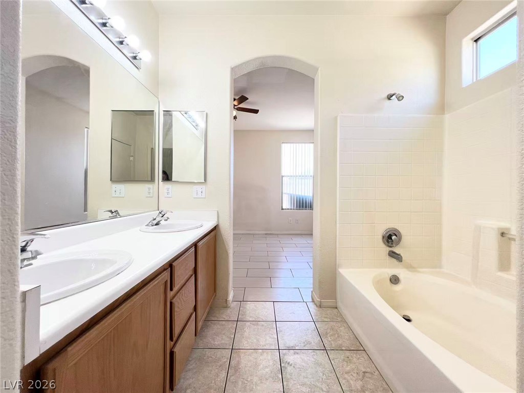 4929 Droubay Drive Property Photo 13