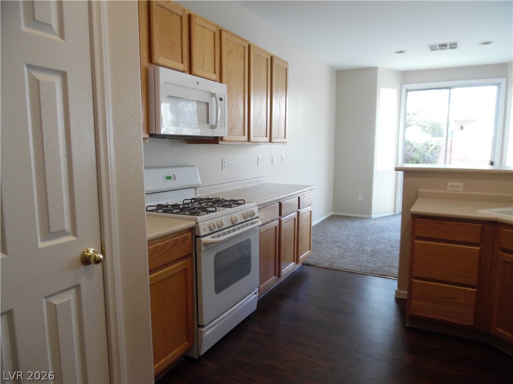 6371 Thunder Gulch Avenue Property Photo 9