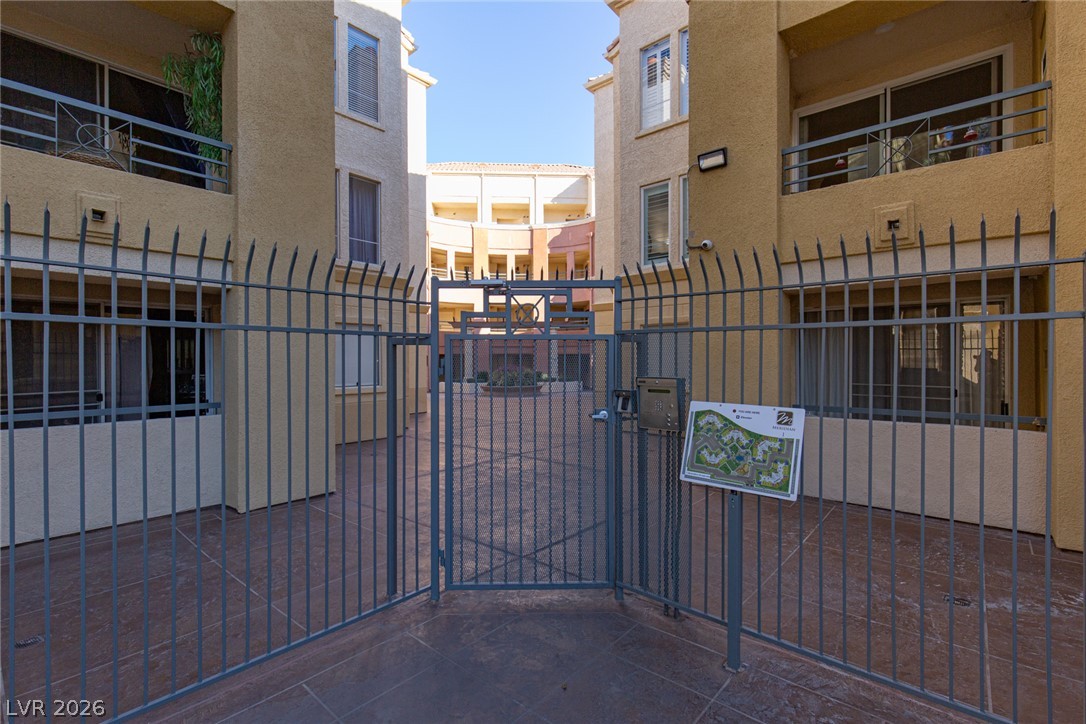 210 East Flamingo Road 117 Property Photo 3