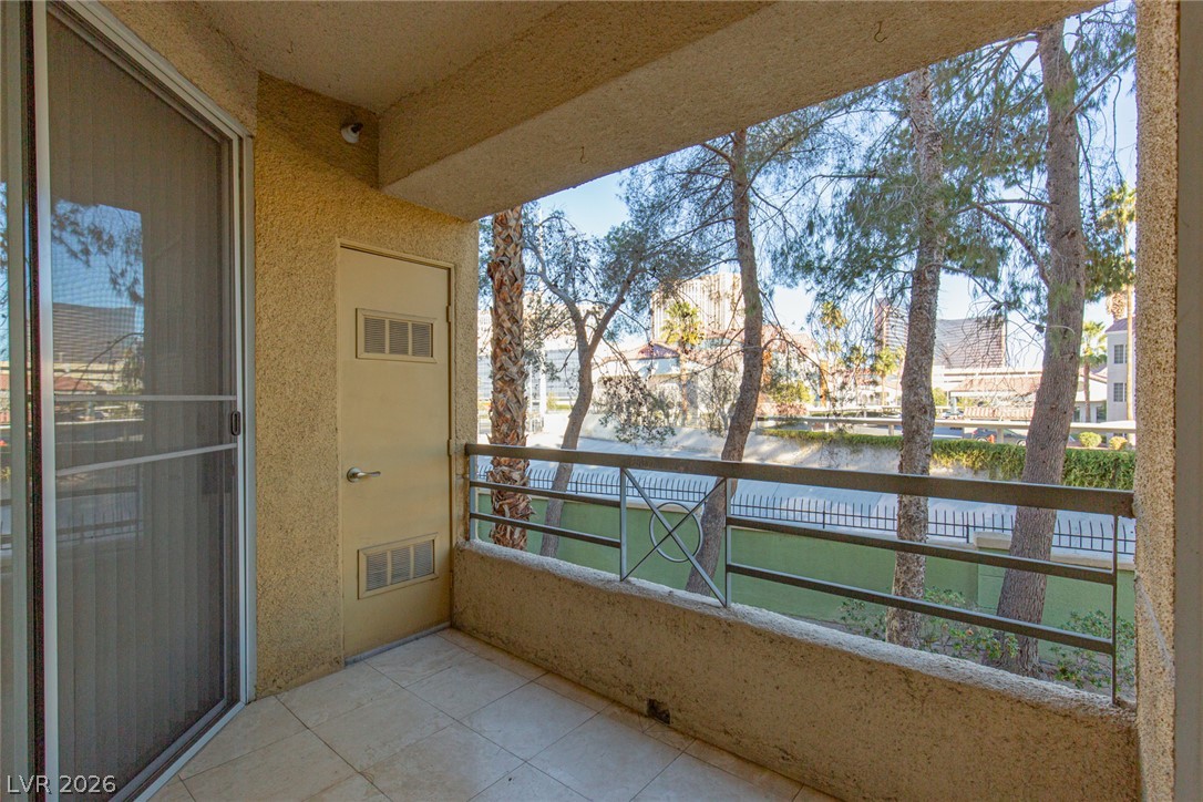 210 East Flamingo Road 117 Property Photo 9