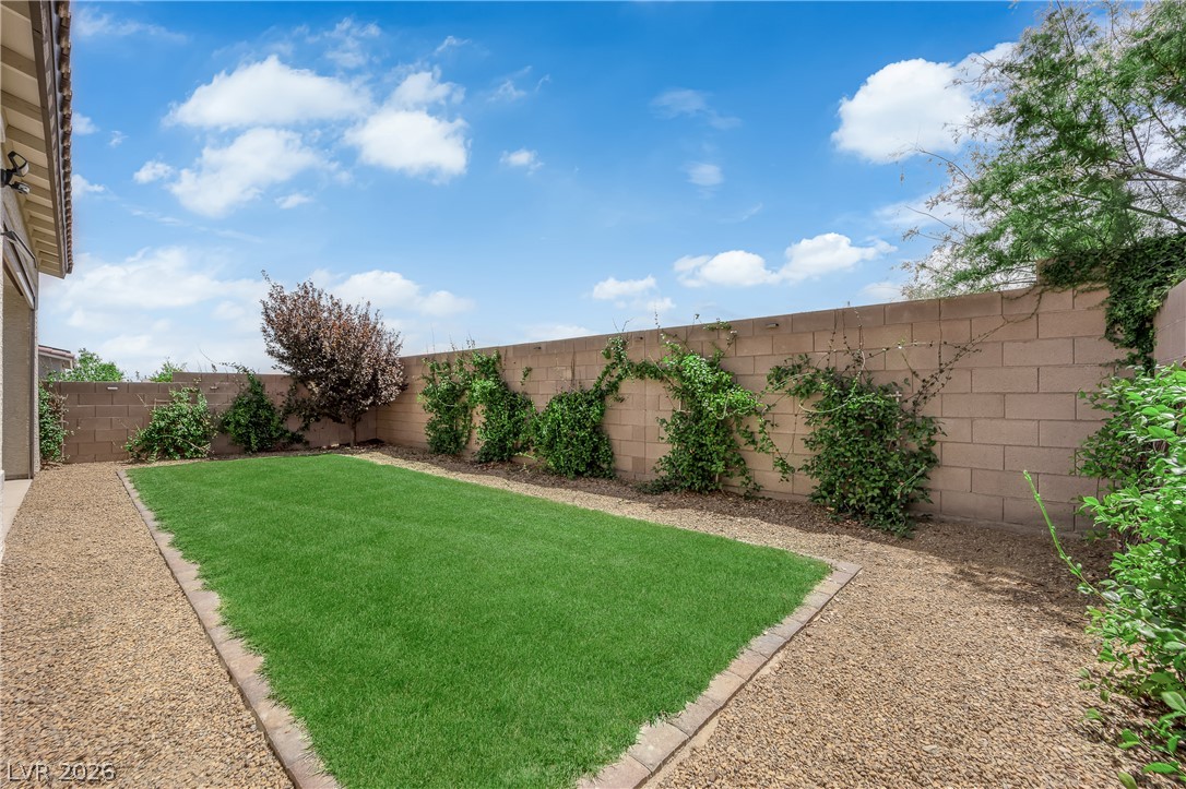 9947 Fletcher Peak Avenue Property Photo 47