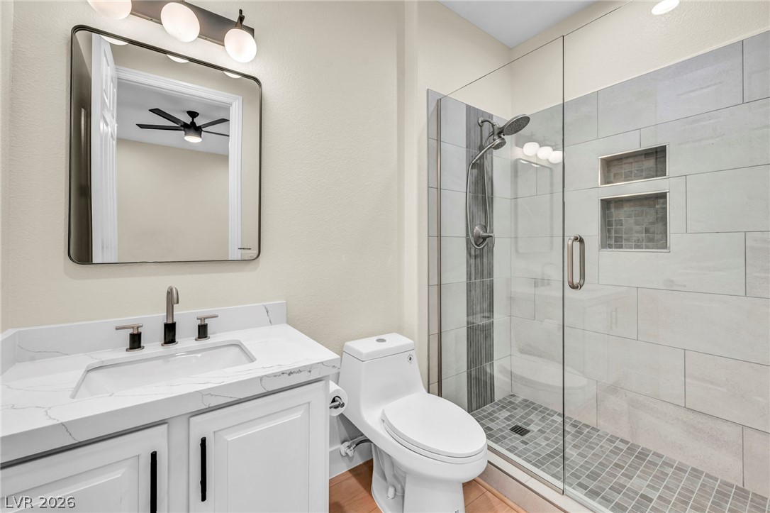 4754 Riva De Romanza Street Property Photo 17