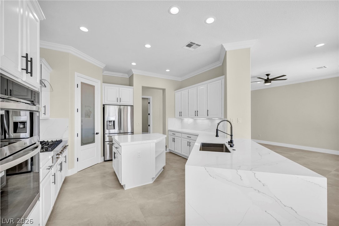 4754 Riva De Romanza Street Property Photo 22