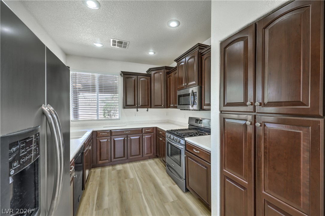 168 Ridge Crossing Avenue Property Photo 9