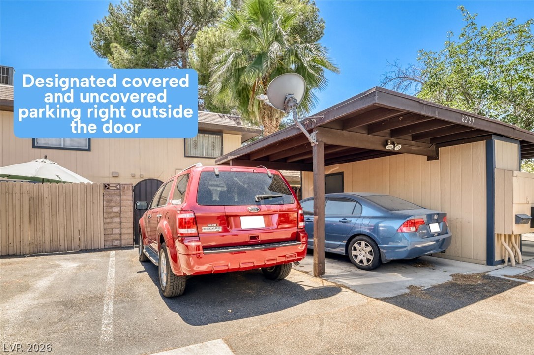 6227 Meadow Vista Lane Property Photo 4