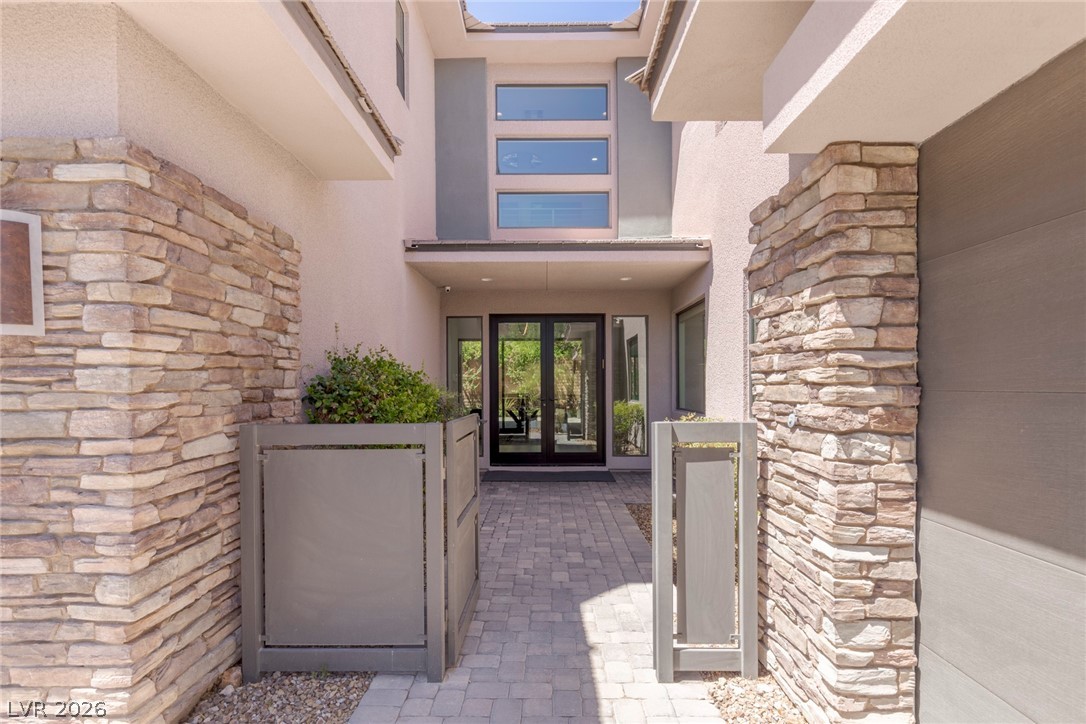 47 Pristine Glen Street Property Photo 3