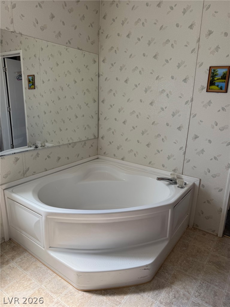 6440 North Park Retiro Property Photo 11