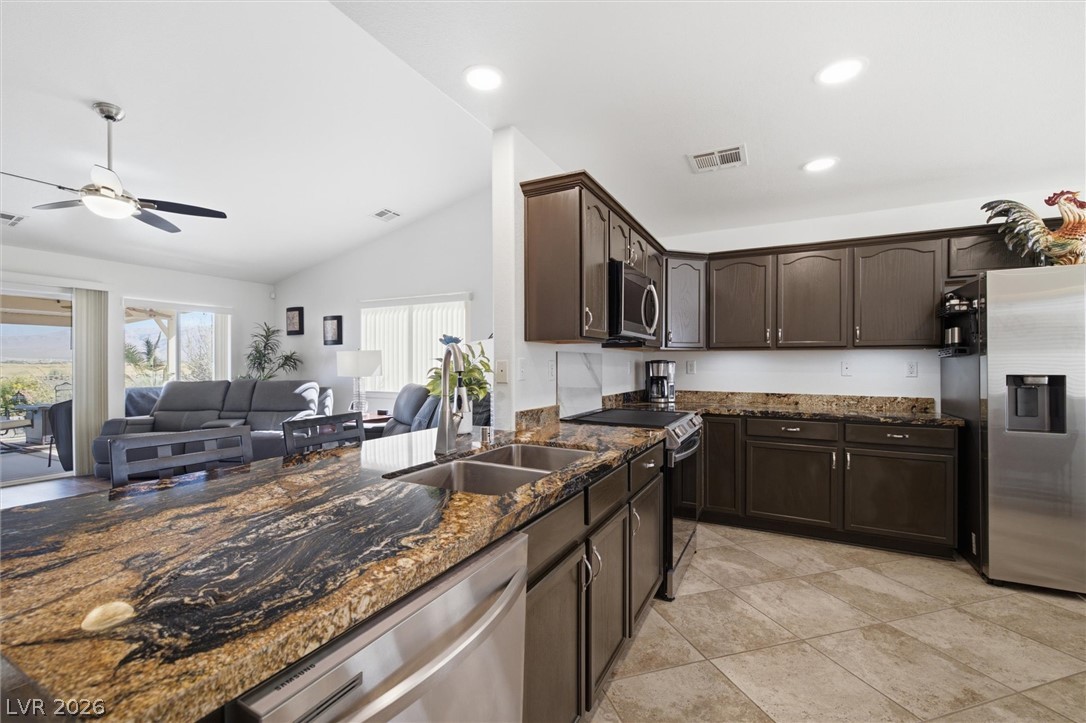 5100 Graystone Drive Property Photo 14