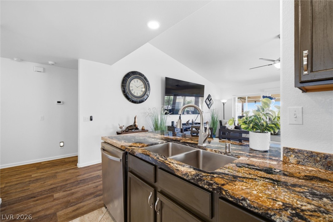5100 Graystone Drive Property Photo 16
