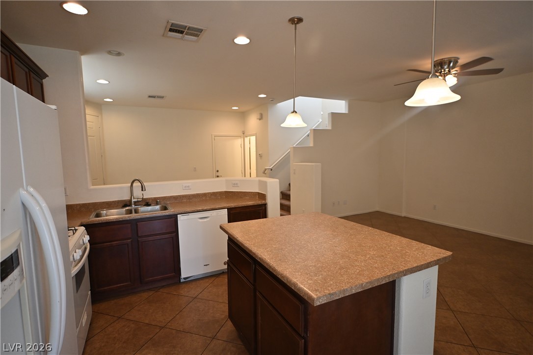 3661 Bella Legato Avenue Property Photo 6