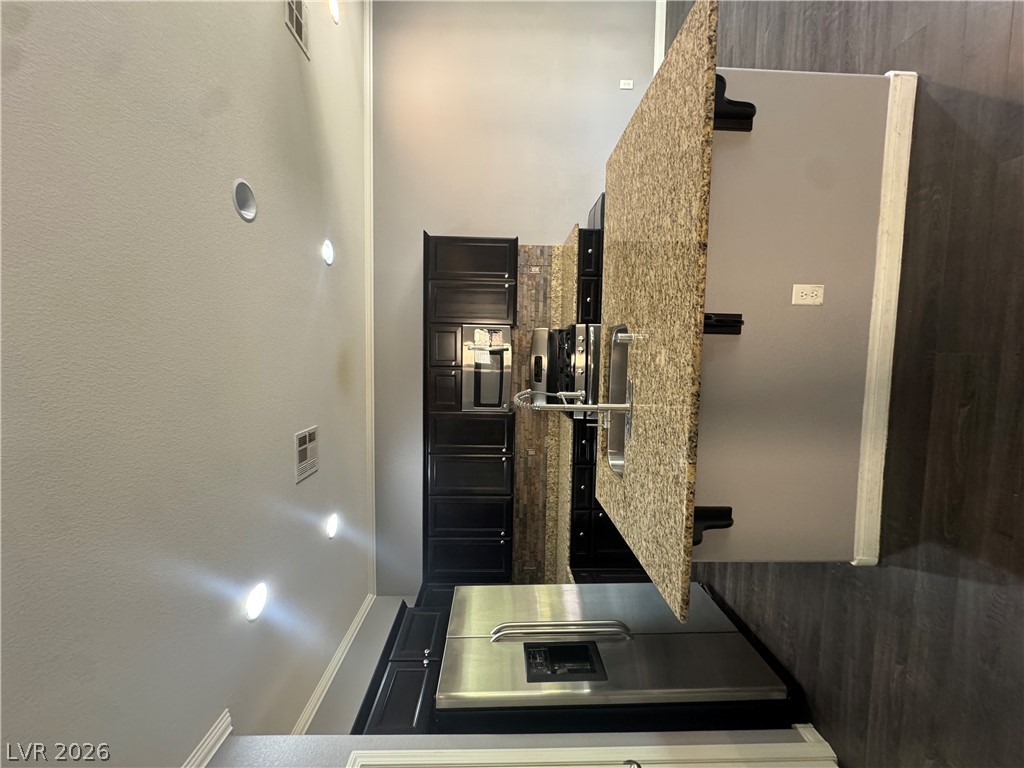 10293 Glimmering Star Drive Property Photo 3