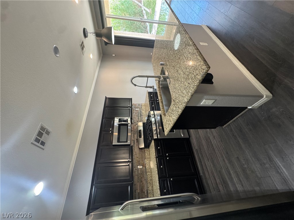 10293 Glimmering Star Drive Property Photo 8