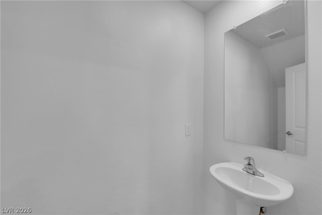 6421 Broadcloth Court Property Photo 5