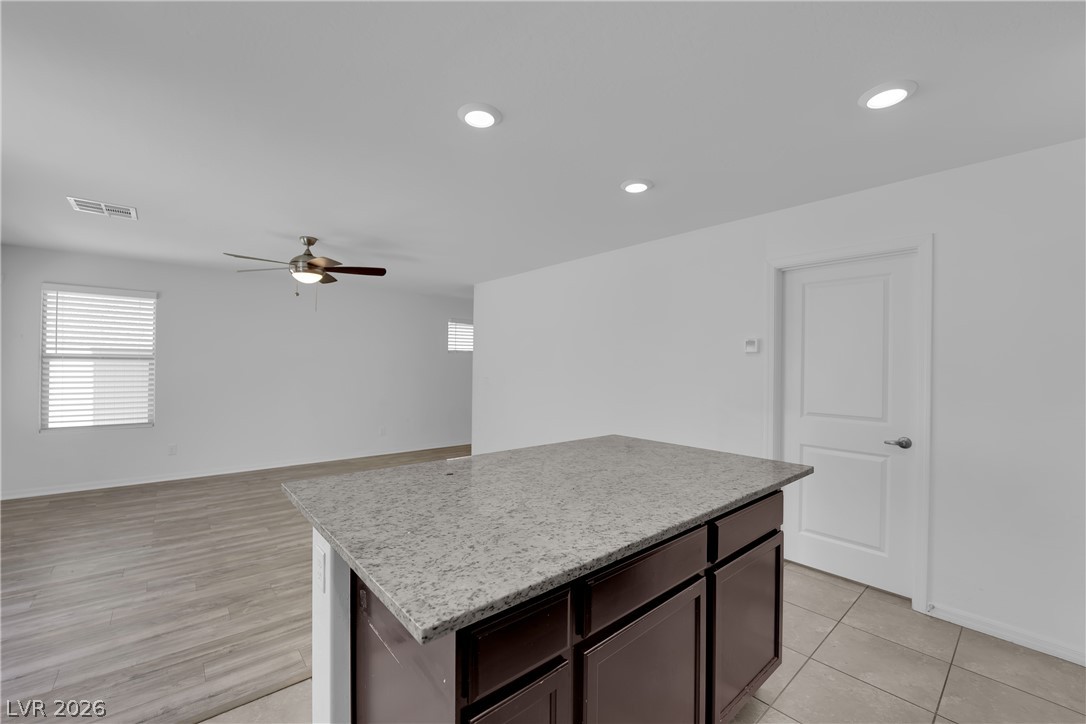 6421 Broadcloth Court Property Photo 30