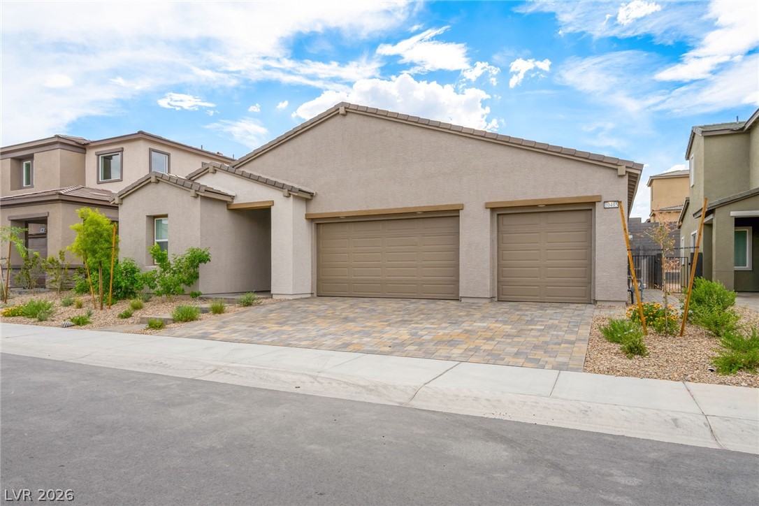 10405 Diana Summit Street Property Photo 2