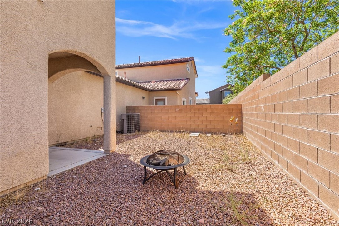 9860 Twilight Walk Avenue Property Photo 34