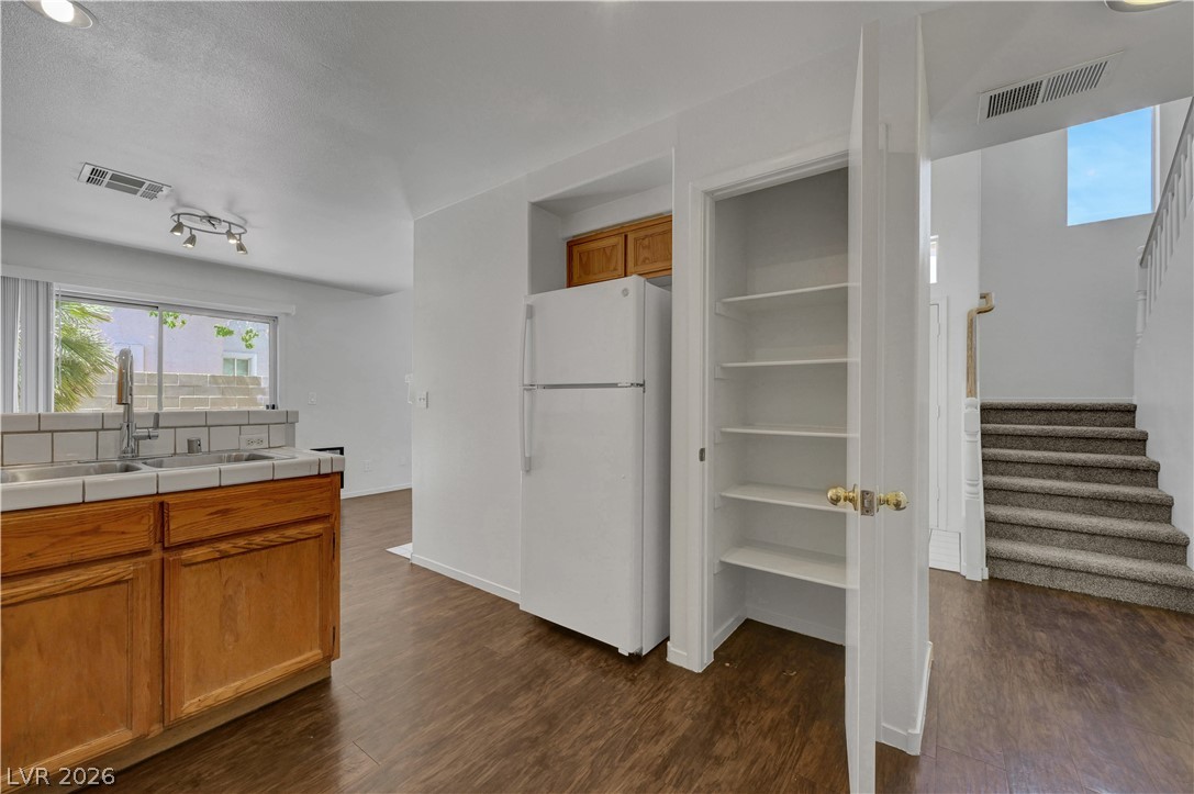 193 Chadwell Court Property Photo 19