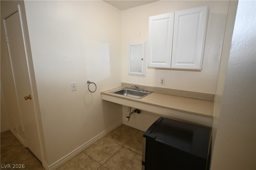 303 Eastminister Court 2 Property Photo 8
