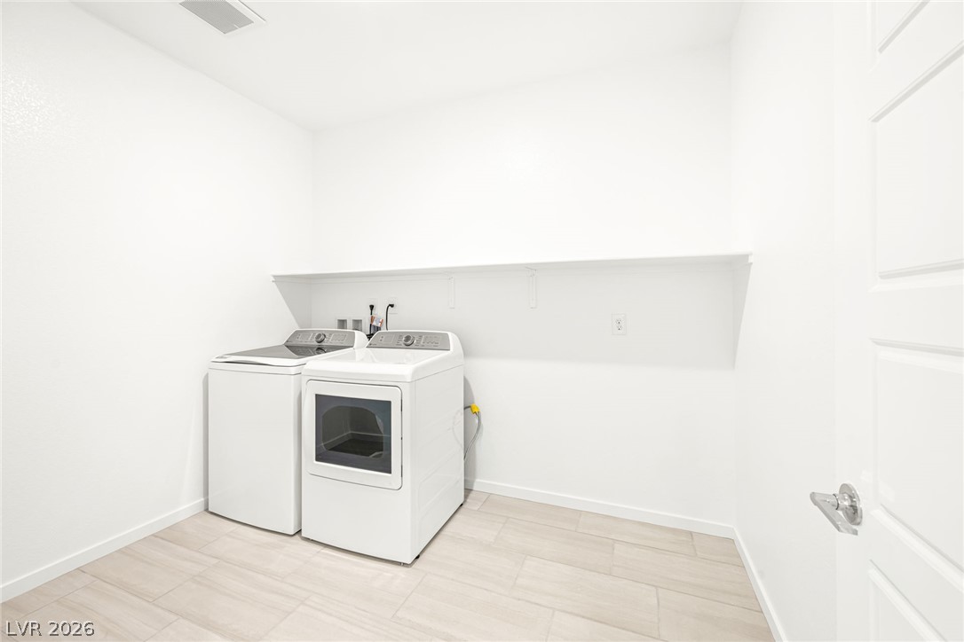 2688 Sunrise Mist Place Property Photo 13