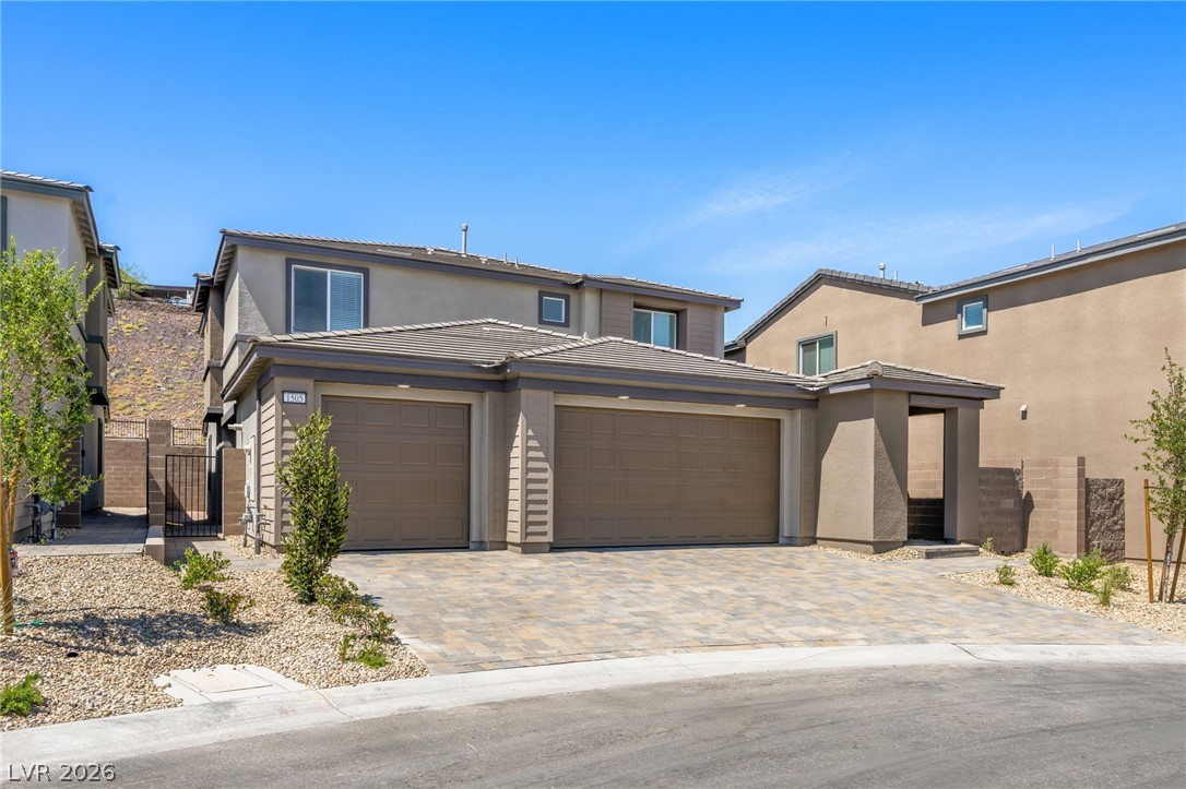 1505 Capri Cascades Court Property Photo 1