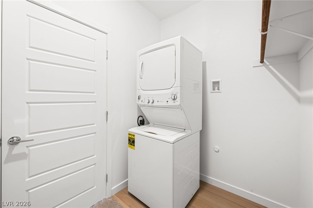 1505 Capri Cascades Court Property Photo 24