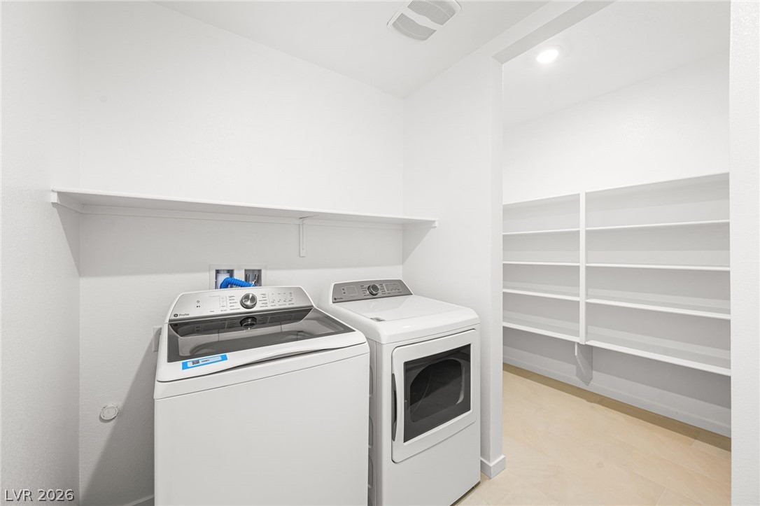 1505 Capri Cascades Court Property Photo 35