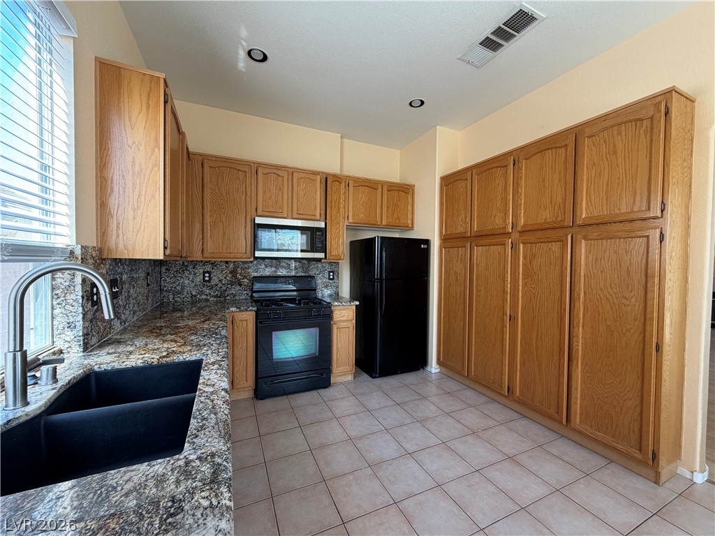 3632 Snowy Pines Street Property Photo 8