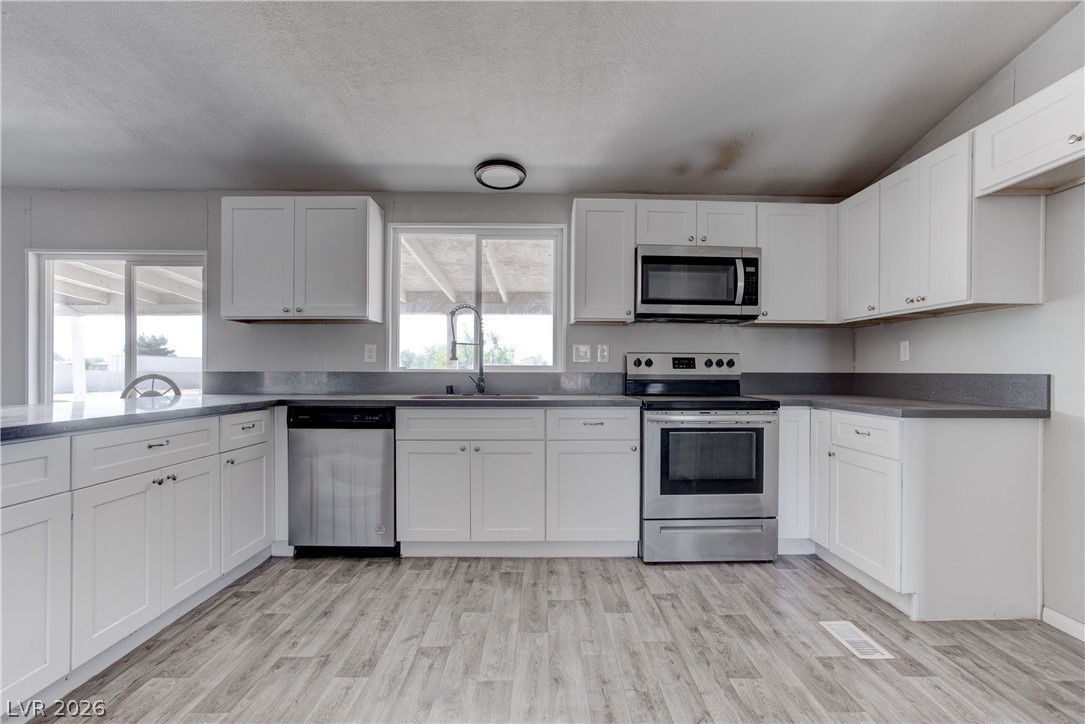 1701 Fremont Property Photo 13