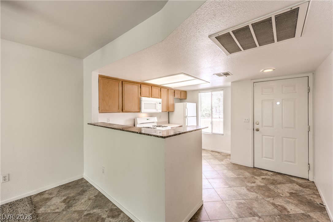 8070 West Russell Road 2128 Property Photo 7