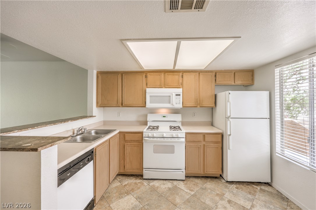 8070 West Russell Road 2128 Property Photo 8