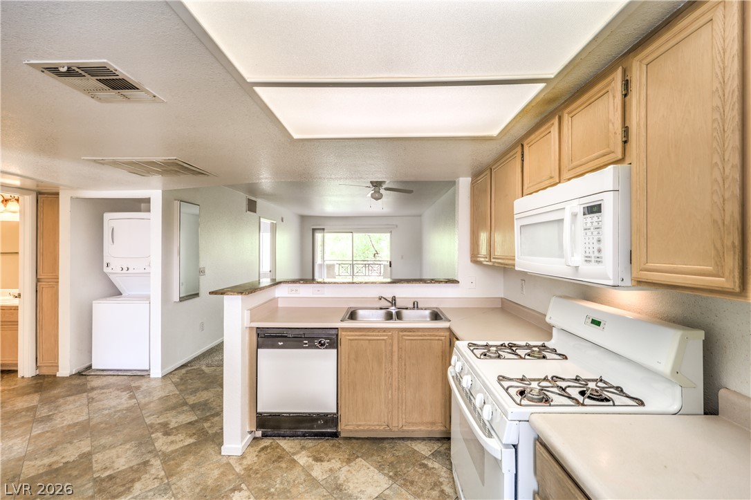 8070 West Russell Road 2128 Property Photo 10
