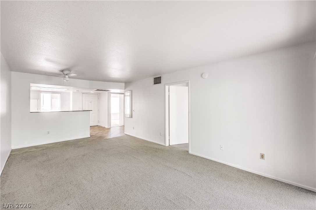 8070 West Russell Road 2128 Property Photo 14