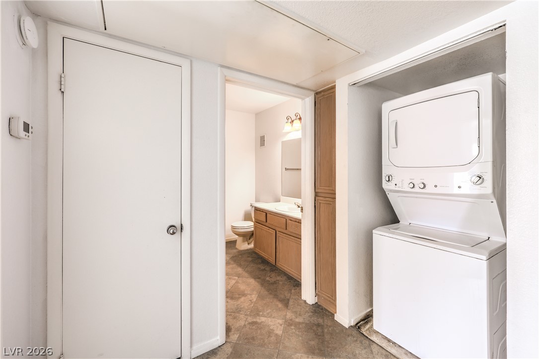 8070 West Russell Road 2128 Property Photo 26