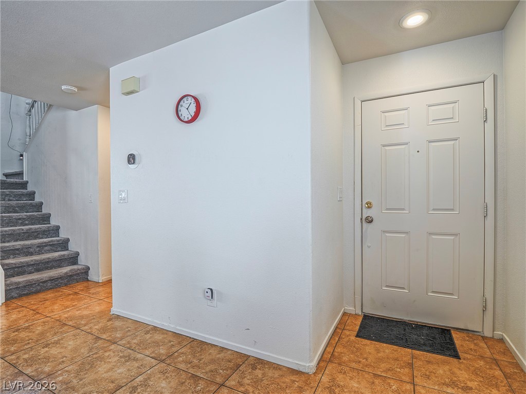 6581 Sunset Pines Street Property Photo 10