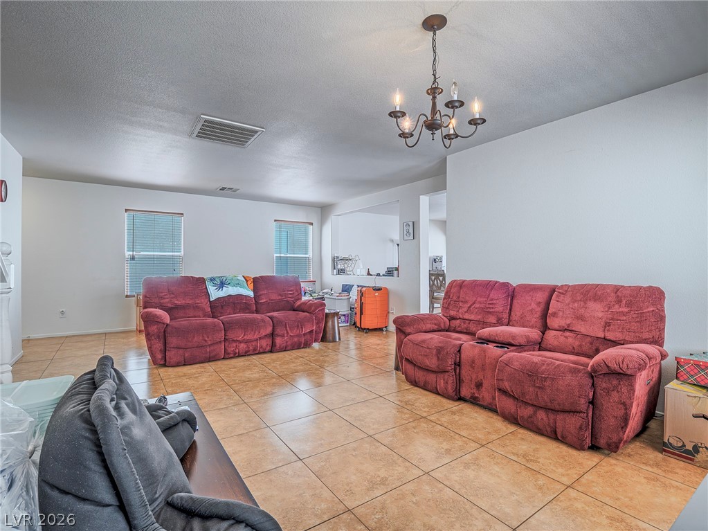 6581 Sunset Pines Street Property Photo 11