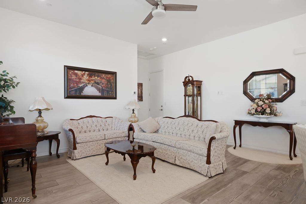794 Charming Holly Street Property Photo 17