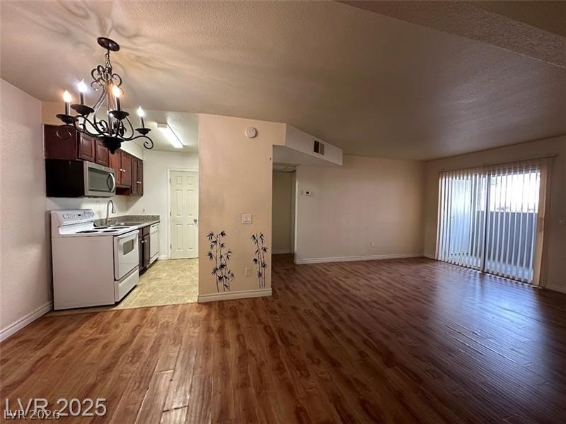 2606 South Durango Drive 172 Property Photo 3