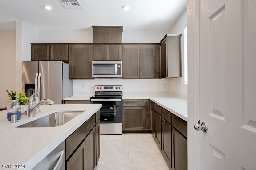 6515 Taffrail Avenue Property Photo 2