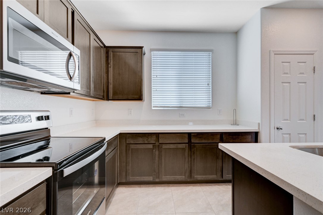 6515 Taffrail Avenue Property Photo 3