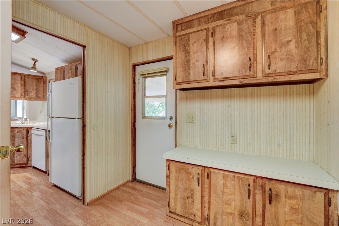 660 Scott Avenue Property Photo 25