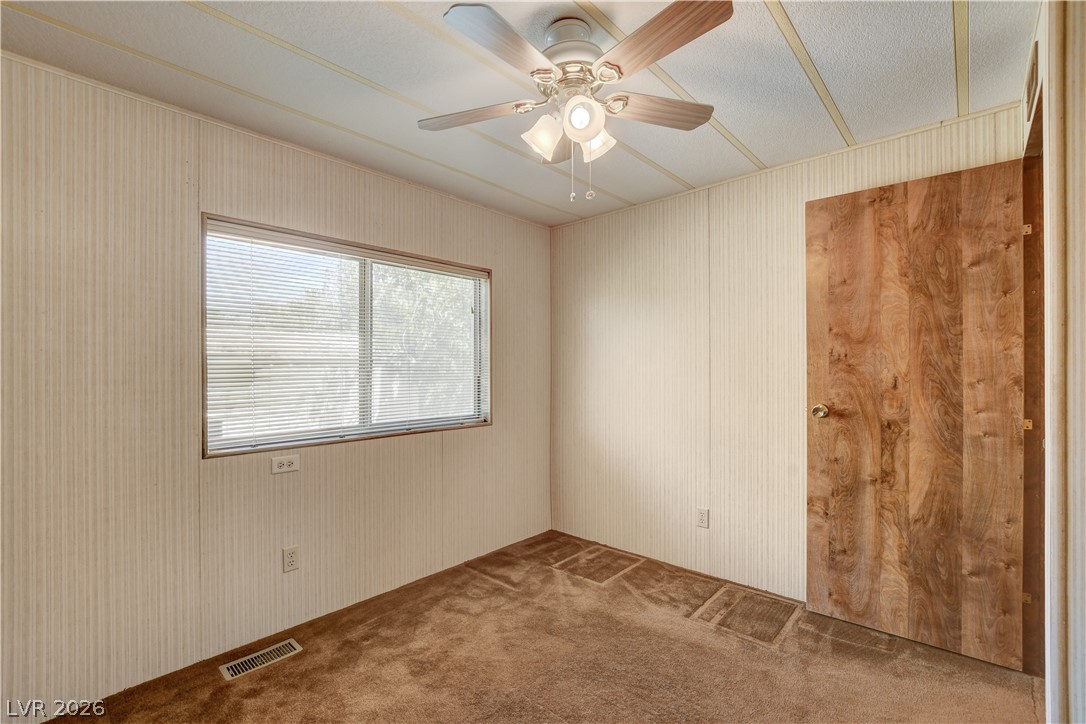 660 Scott Avenue Property Photo 32