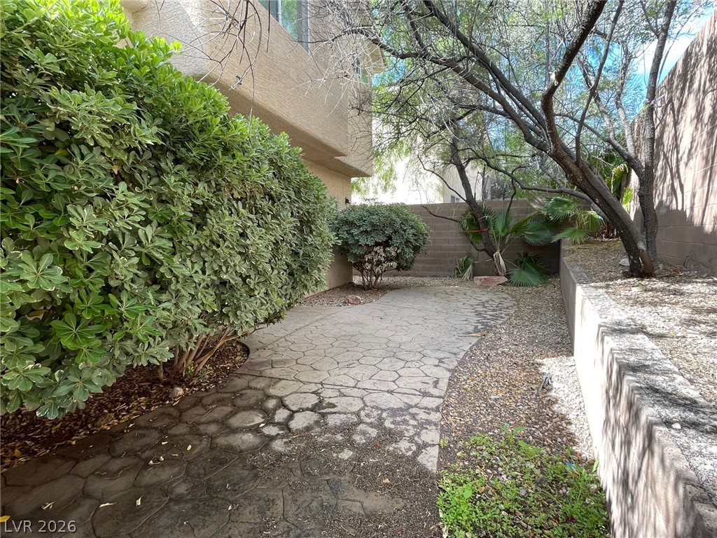 2025 Nightrider Drive Property Photo 18